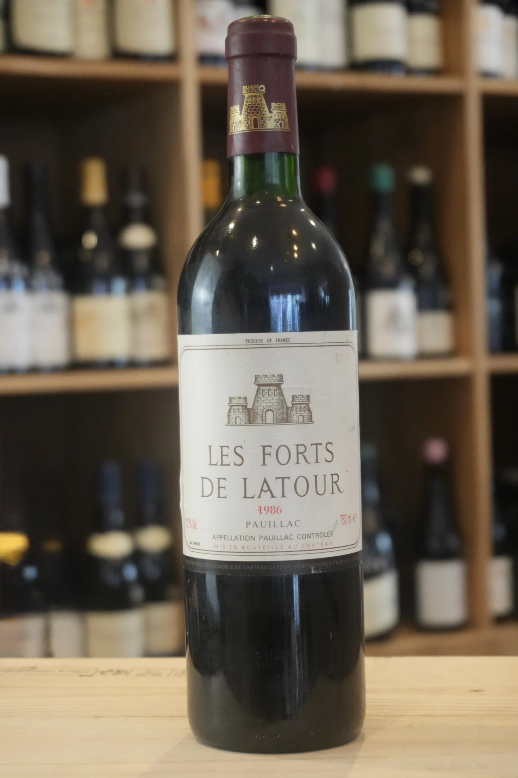 PAUILLAC 1986 LES FORTS DE LATOUR NOUVELLE CAVE LYON CAVISTE