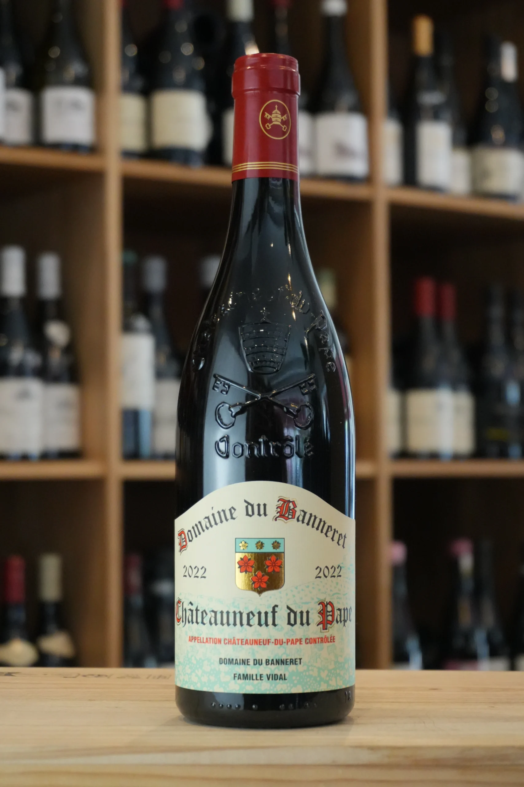 CHATEAUNEUF DU PAPE ROUGE 2022 DOMAINE DU BANNERET caviste lyon nouvelle cave